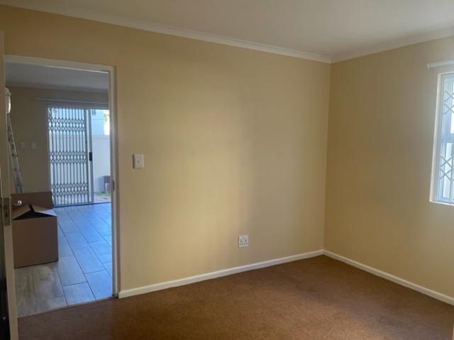 1 Bedroom Property for Sale in Gordons Bay Western Cape